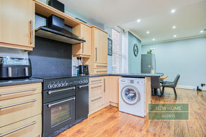 Photo 32- click for photo gallery